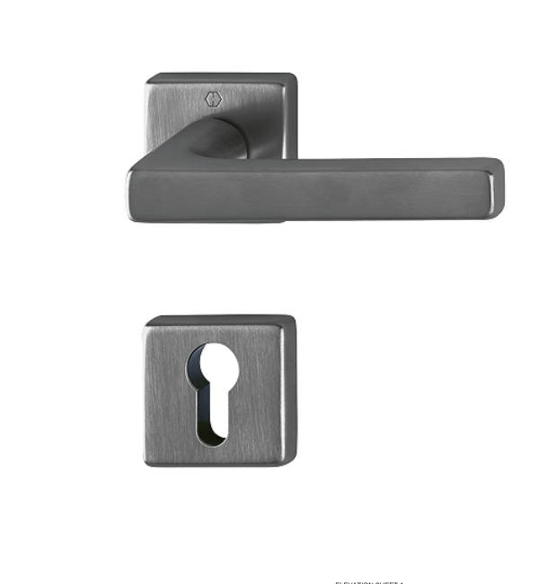 HOPPE Dallas M1643/843K/843KS Bathroom Turn Set - Solid Brass Handle on Rose with Escutcheons